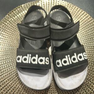 Very lightweight Adidas slides with Velcro strap